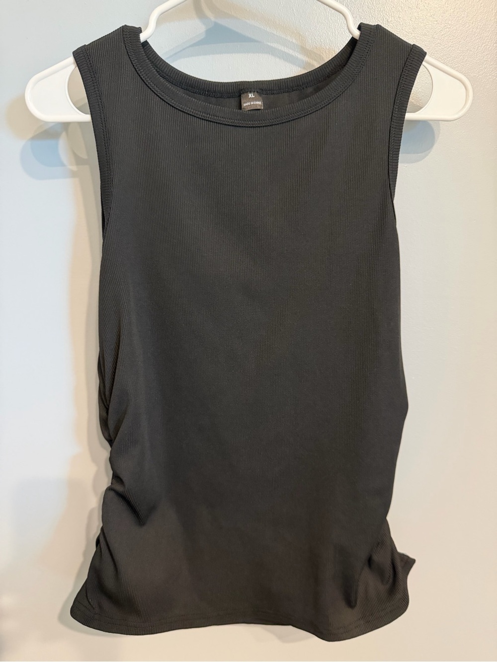 Sleeveless Ruched Side Ribbed Tank Top - Black